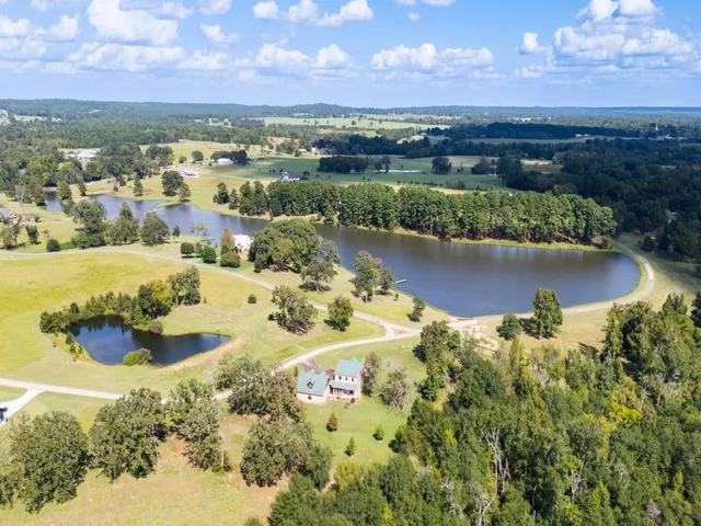 $562,500 | 14244 Caddo Creek Circle, Larue, TX 75770