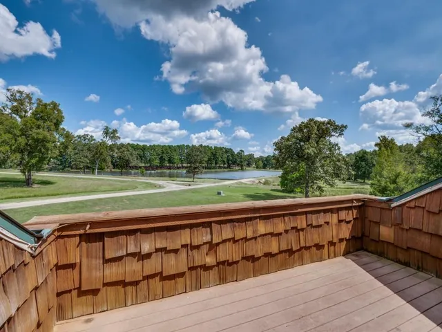 $562,500 | 14244 Caddo Creek Circle, Larue, TX 75770