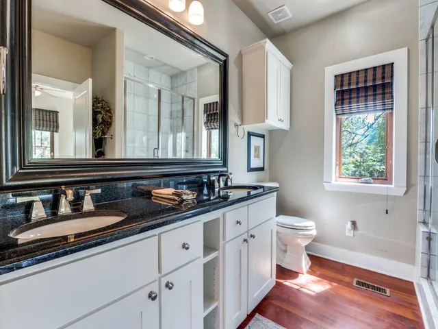 $562,500 | 14244 Caddo Creek Circle, Larue, TX 75770