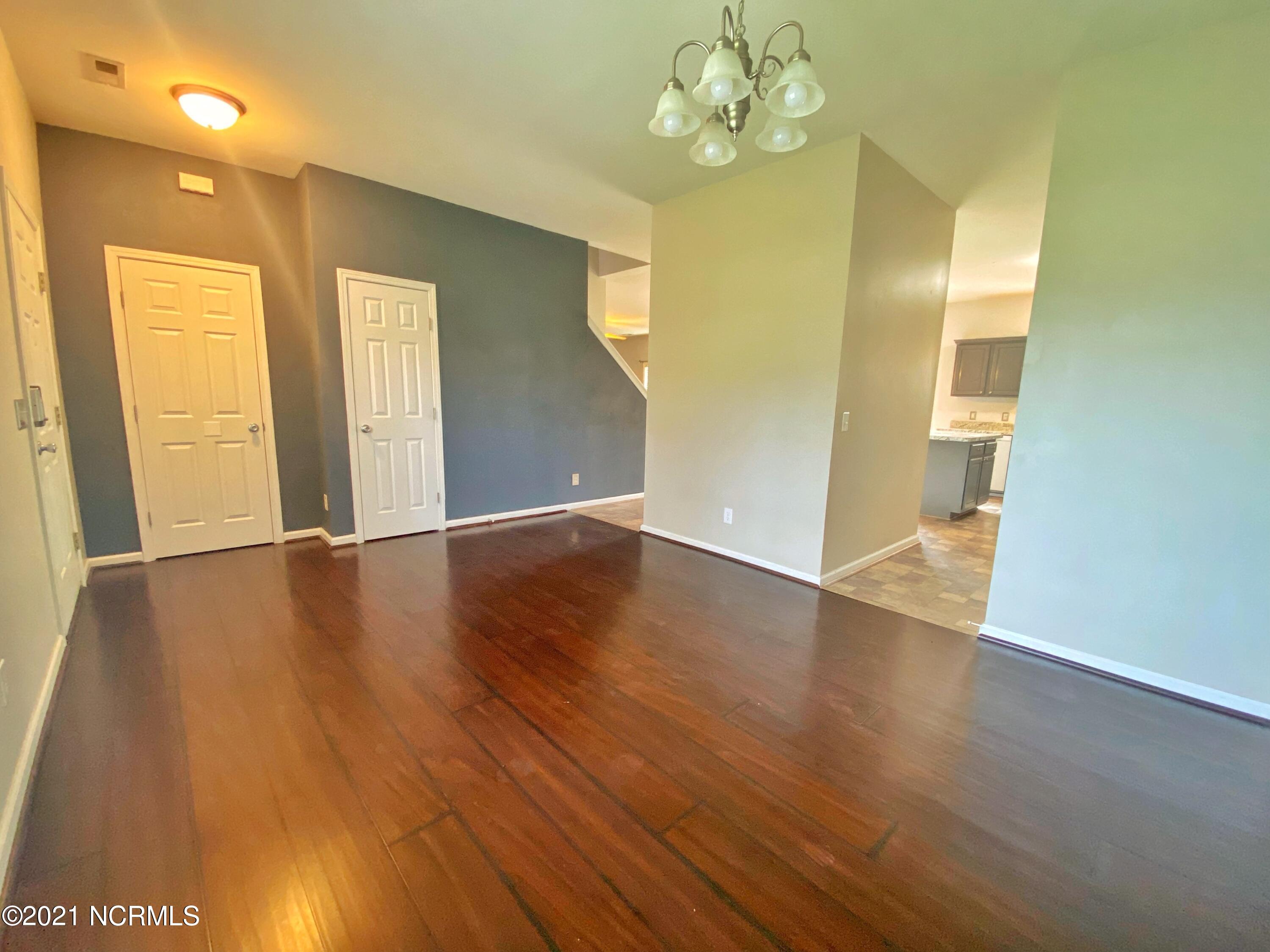 1852 Haw Branch Road Beulaville, NC 28518 - Photo 5 of 35 Livrm1