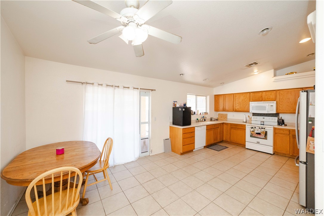 3060 North Evans Street Kingman, AZ 86401 - Photo 13 of 38