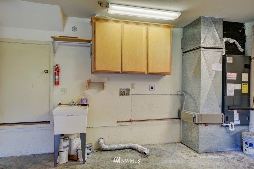 5008 Bakerview Road Oak Harbor, WA 98277 - Photo 17 of 25 Gallery Image 17