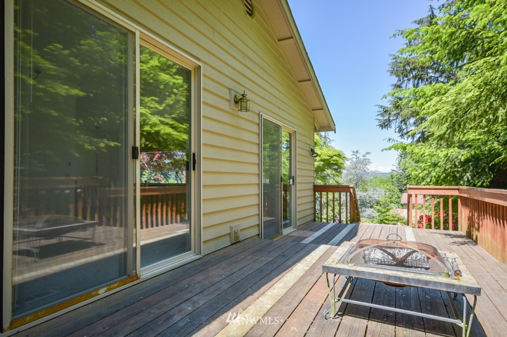 5008 Bakerview Road Oak Harbor, WA 98277 - Photo 19 of 25 Gallery Image 19