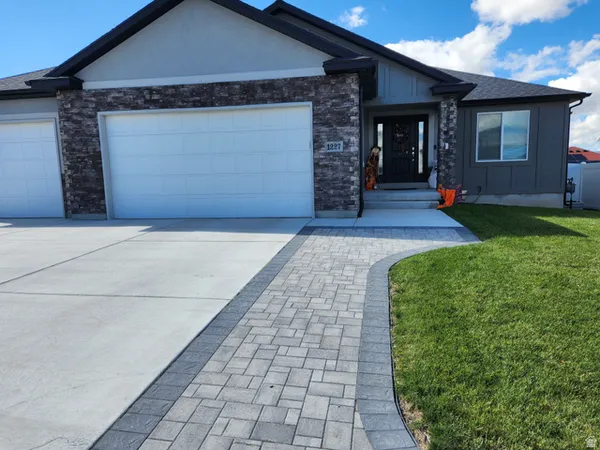 $587,000 | 1227 North 300 West, Tooele, UT 84074