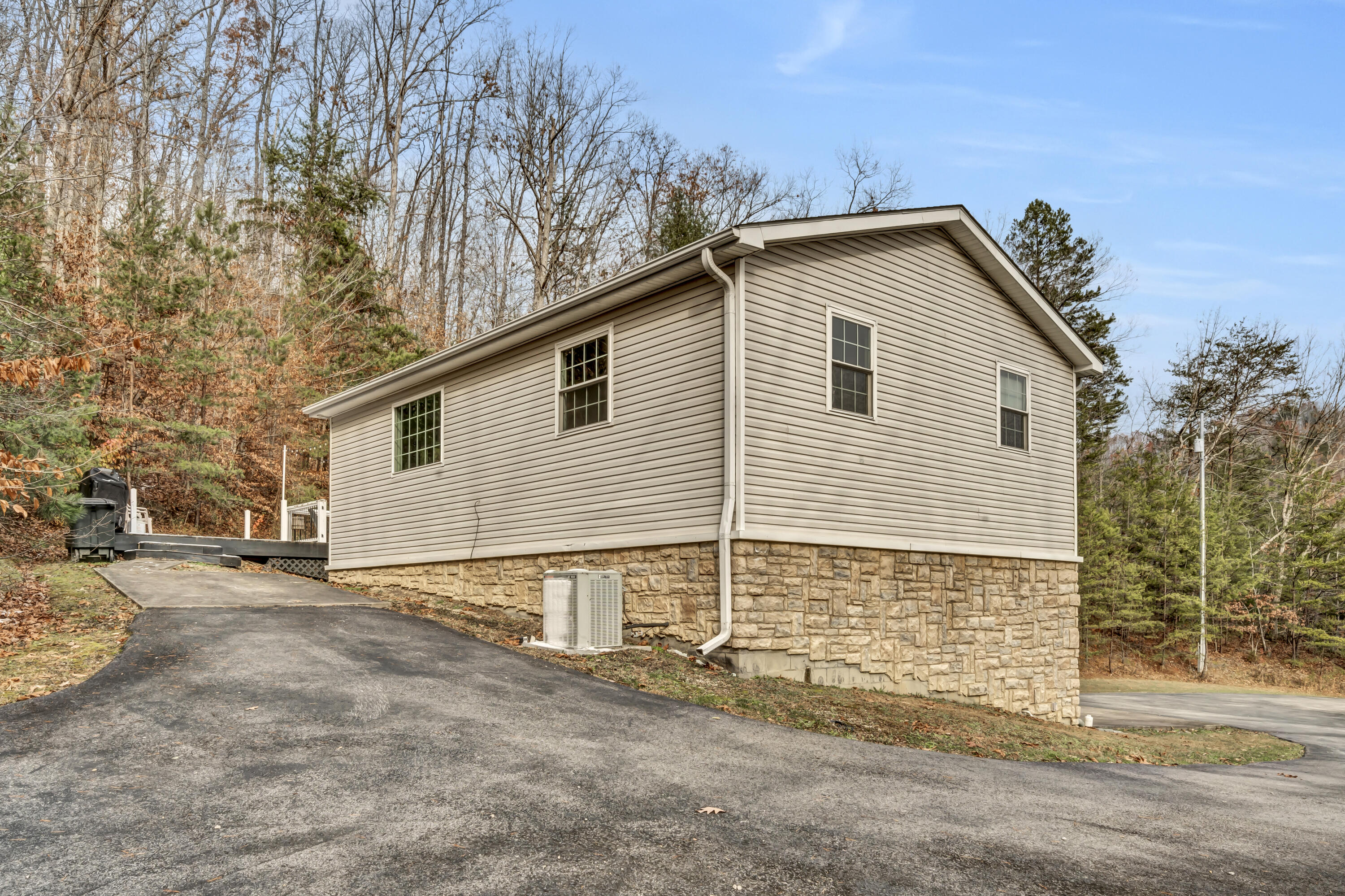 75 Hill-N-Dale Road Morehead, KY 40351 - Photo 28 of 42 A7407417