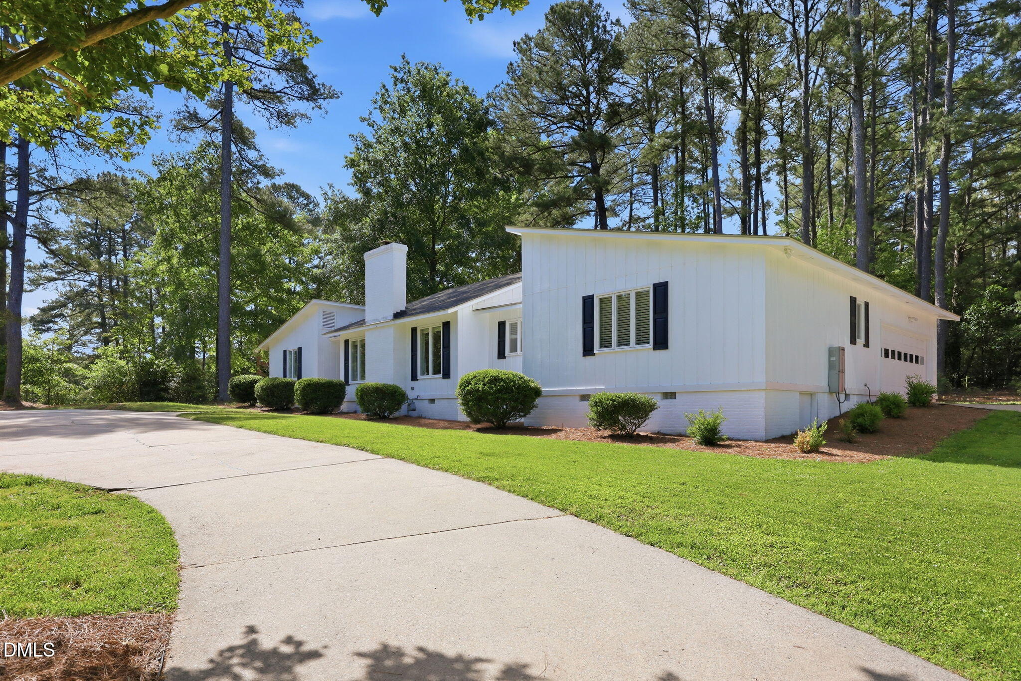 2409 Wintergreen Road Sanford, NC 27330 - Photo 2 of 36 3-web-or-mls-IMG_3013