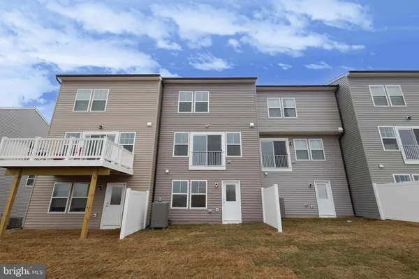 $2,150 | 25 Nymph Road, Inwood, WV 25428