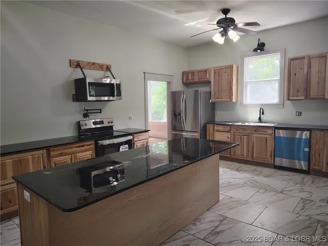 $329,000 | 1105 Lay Avenue, Warsaw, MO 65355