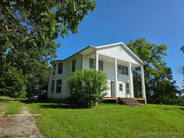 $329,000 | 1105 Lay Avenue, Warsaw, MO 65355