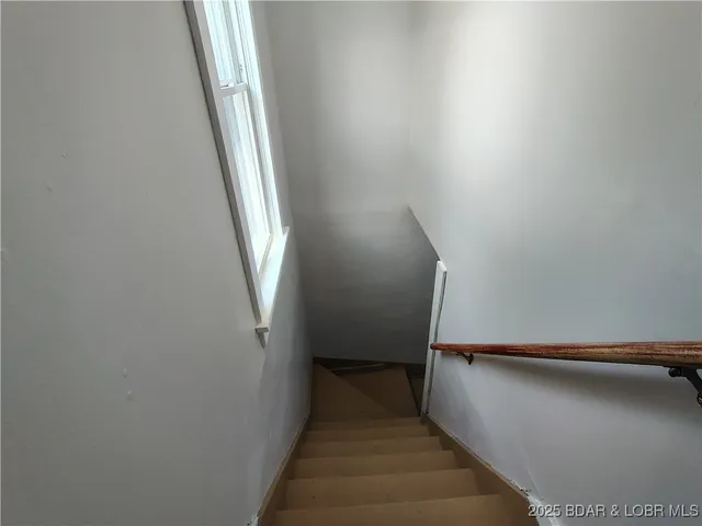 $329,000 | 1105 Lay Avenue, Warsaw, MO 65355