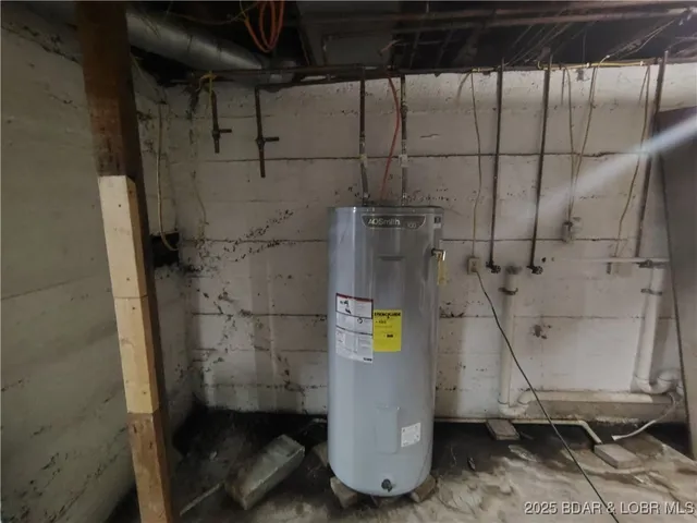 $329,000 | 1105 Lay Avenue, Warsaw, MO 65355