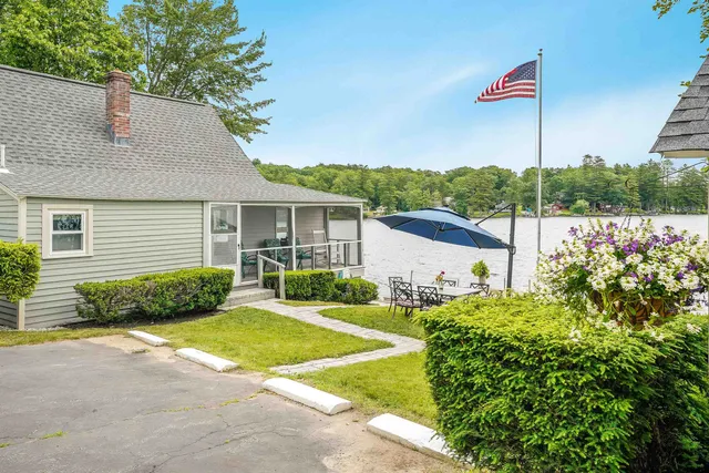 $869,900 | 215 Lakeshore Drive, Franklin, NH 03235