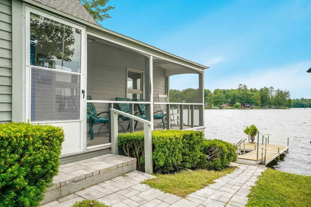 $869,900 | 215 Lakeshore Drive, Franklin, NH 03235
