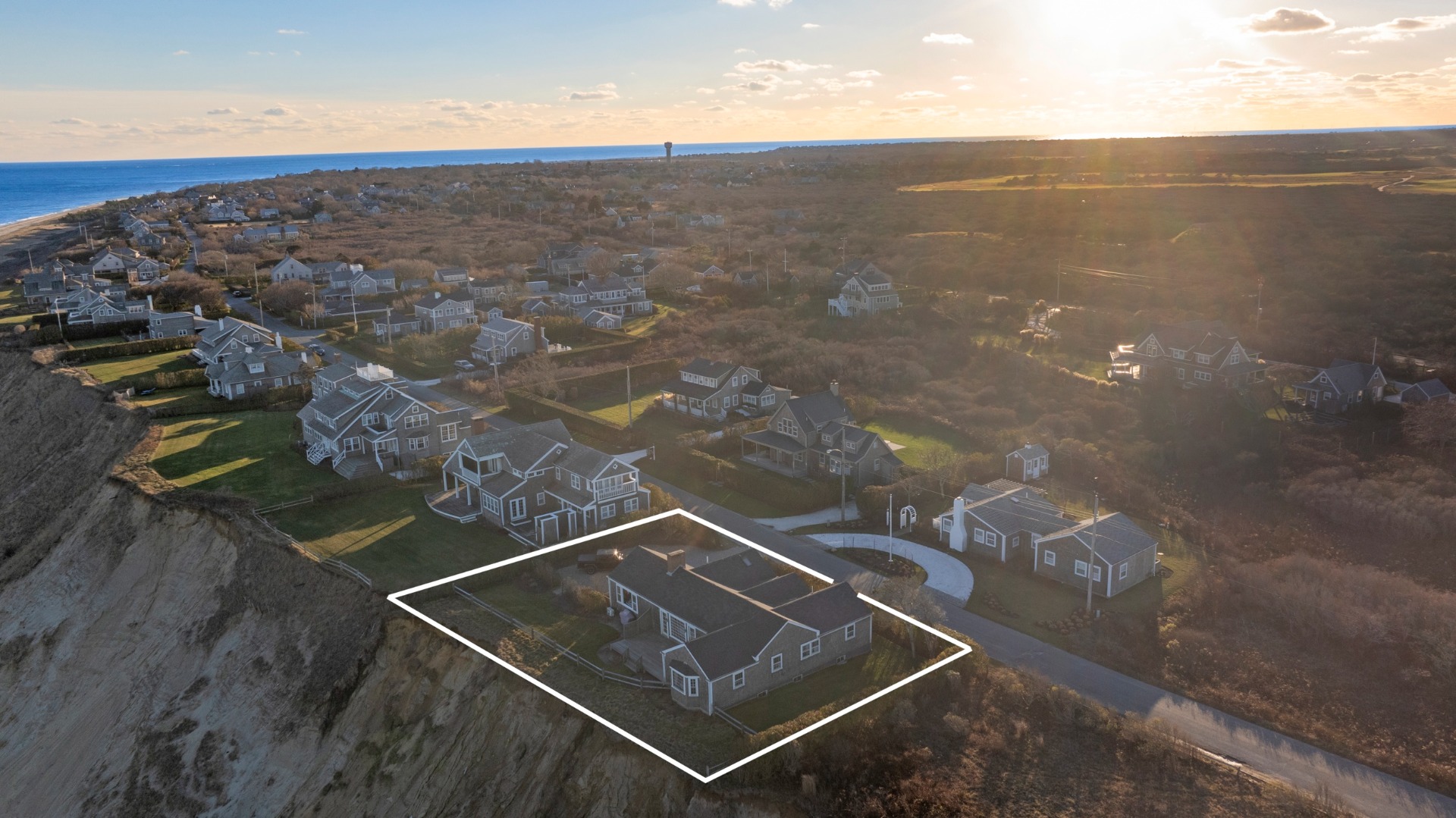 83 Baxter Road Nantucket, MA 02554 - Photo 13 of 43