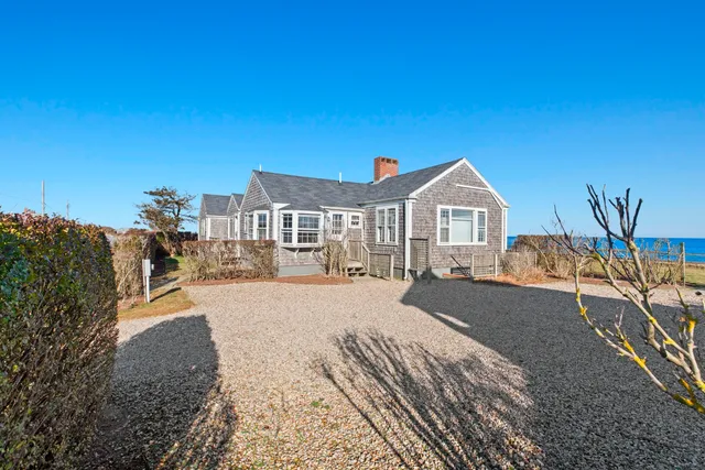 $1,895,000 | 83 Baxter Road, Nantucket, MA 02554
