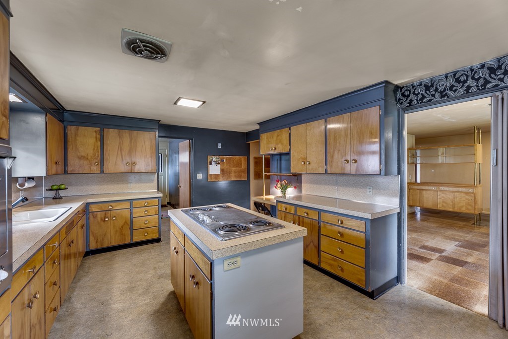 4921 Rucker Avenue Everett, WA 98203 - Photo 17 of 35 Gallery Image 17