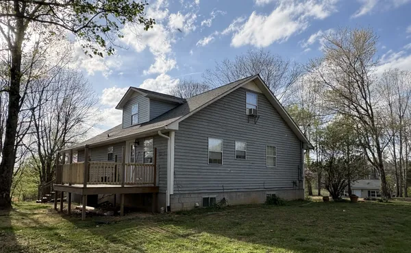 a view of backyard of house