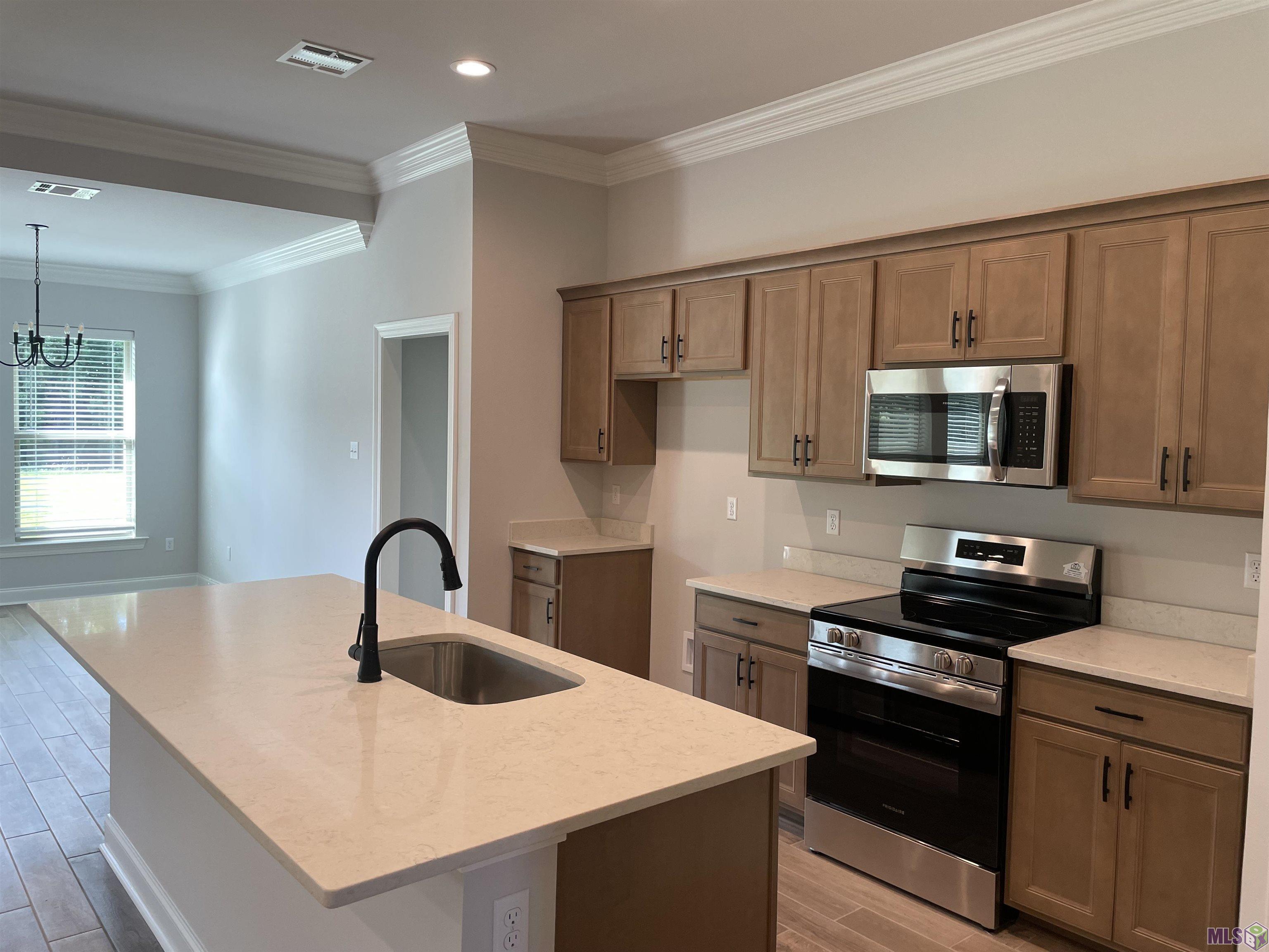 377 Rue Evangeline Houma, LA 70364 - Photo 3 of 6