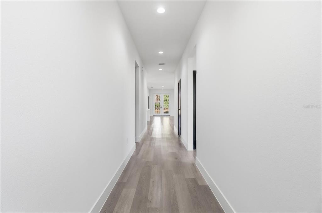 6078 Southwest 150th Lane Road Ocala, FL 34473 - Photo 5 of 38