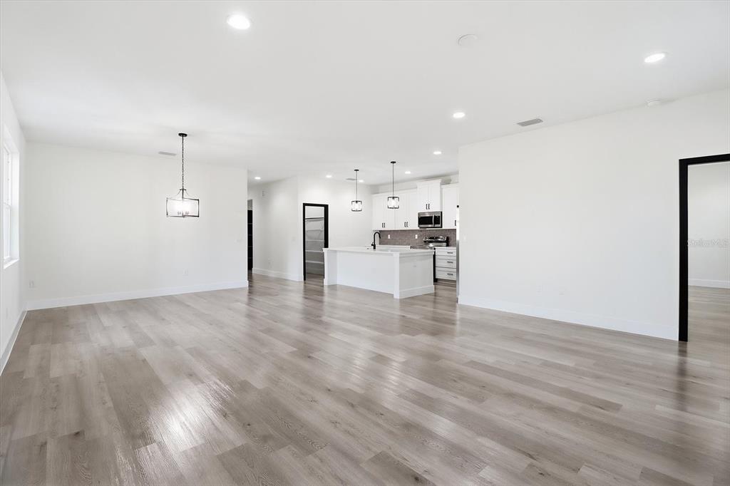 6078 Southwest 150th Lane Road Ocala, FL 34473 - Photo 8 of 38