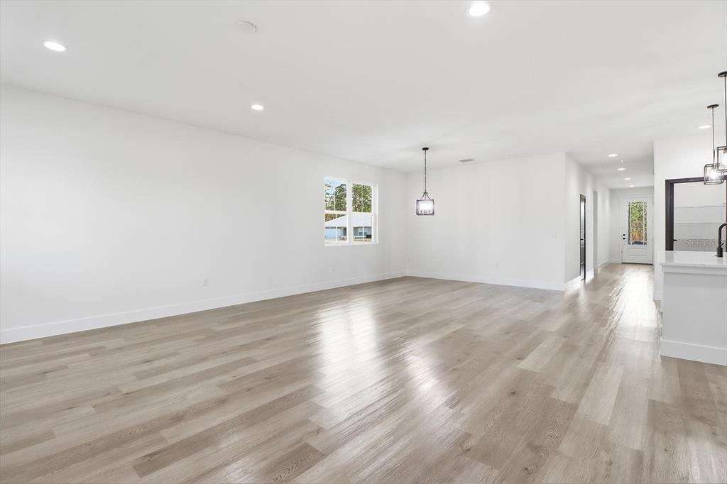 6078 Southwest 150th Lane Road Ocala, FL 34473 - Photo 9 of 38