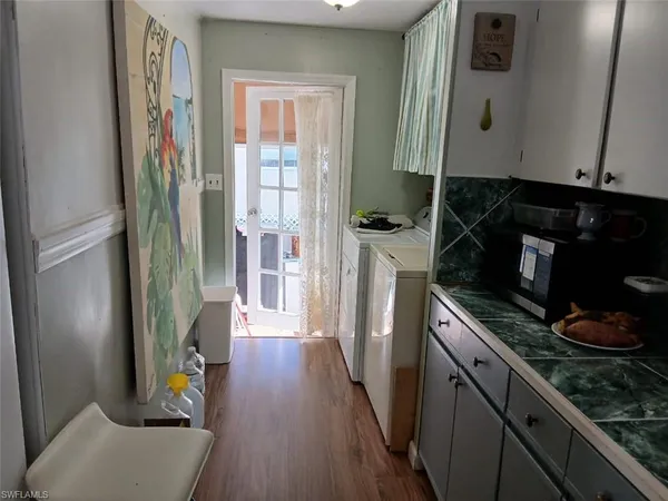 $1,700 | 2105 Cypress Court, Naples, FL 34110