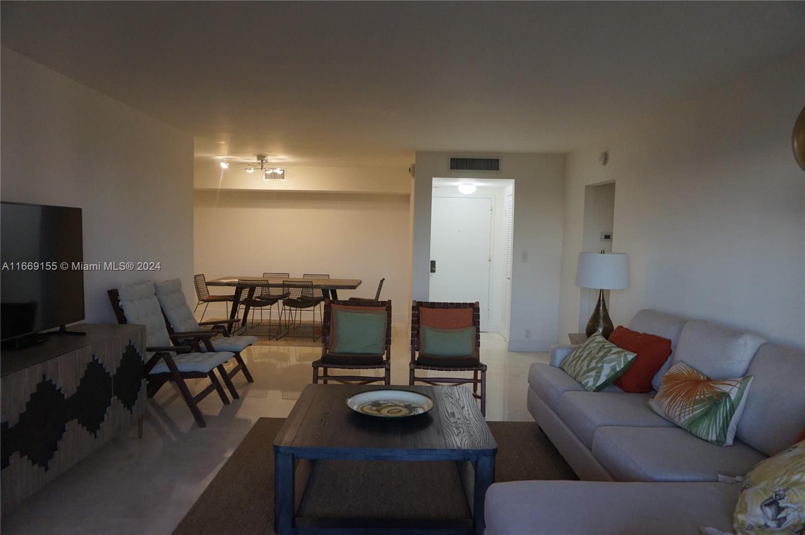 1121 Crandon Boulevard, Unit E1006 Key Biscayne, FL 33149 - Photo 7 of 37