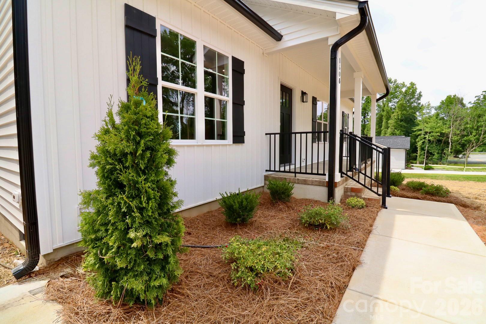 1608 Russell Courtney Road Monroe, NC 28112 - Photo 4 of 35