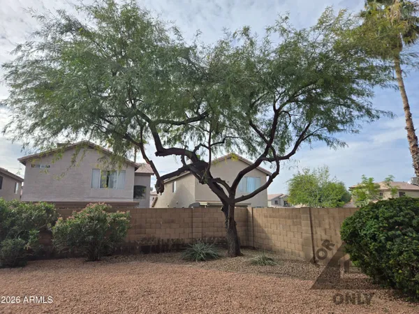 $2,700 | 4025 East Coolbrook Avenue, Phoenix, AZ 85032