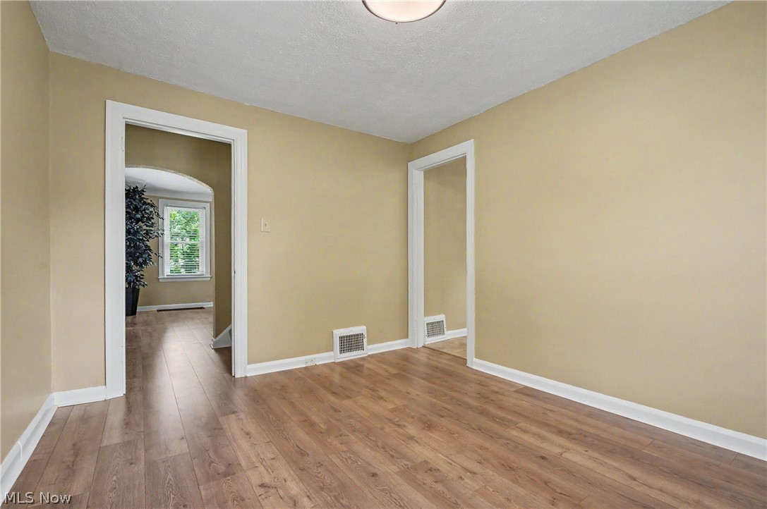 6341 Clingan Road Youngstown, OH 44514 - Photo 13 of 35