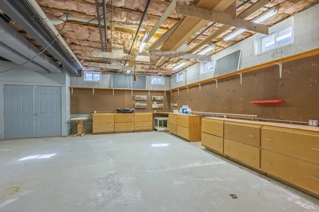a view of a storage & utility room