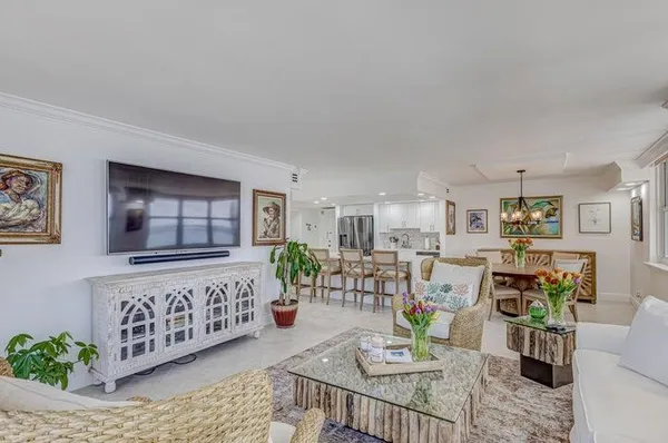 $7,500 | 5440 North Ocean Drive, Unit 1502, Singer Island, FL 33404