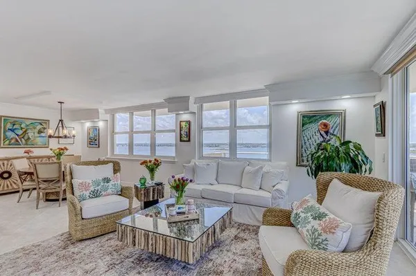 $7,500 | 5440 North Ocean Drive, Unit 1502, Singer Island, FL 33404