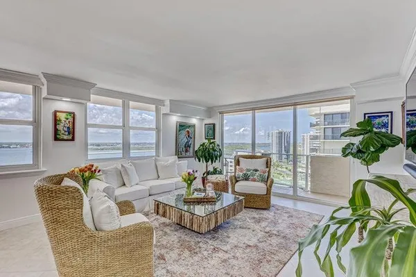 $7,500 | 5440 North Ocean Drive, Unit 1502, Singer Island, FL 33404