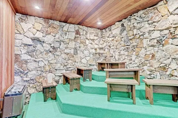 $7,500 | 5440 North Ocean Drive, Unit 1502, Singer Island, FL 33404