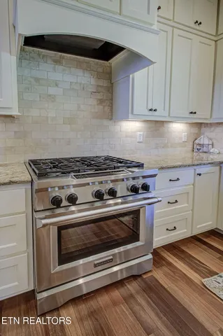 $1,250,000 | 137 East Shore Drive, Rockwood, TN 37854