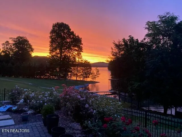 $1,250,000 | 137 East Shore Drive, Rockwood, TN 37854