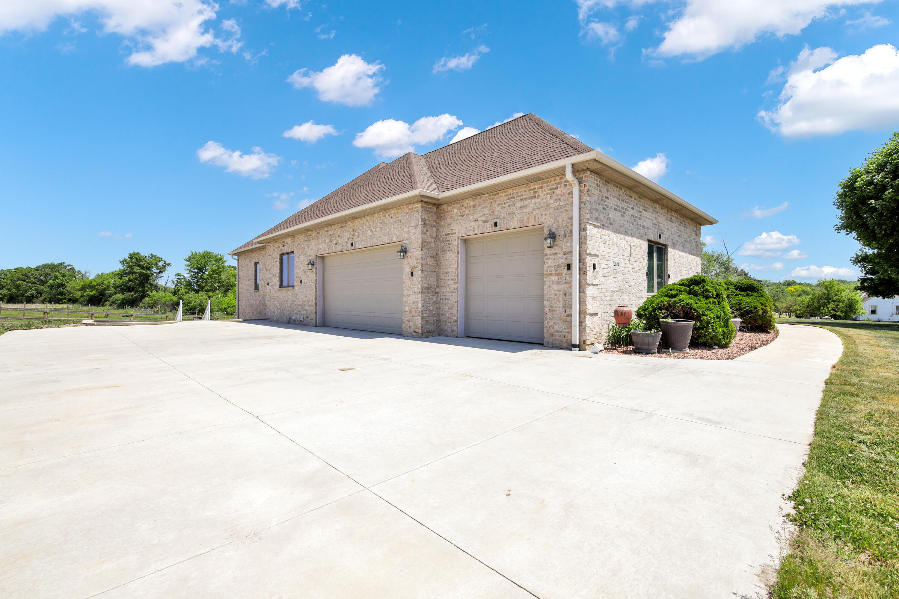 12084 West 7 Mile Road Raymond, WI 53126 - Photo 3 of 50 12084 w 7 mile rd-3