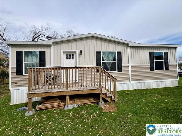 $125,000 | 5002 Highway 309, Unit 1090, Center Valley, PA 18034