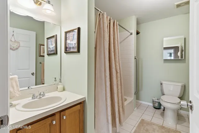 $525,000 | 215 Tennis Court, Wall, NJ 07719