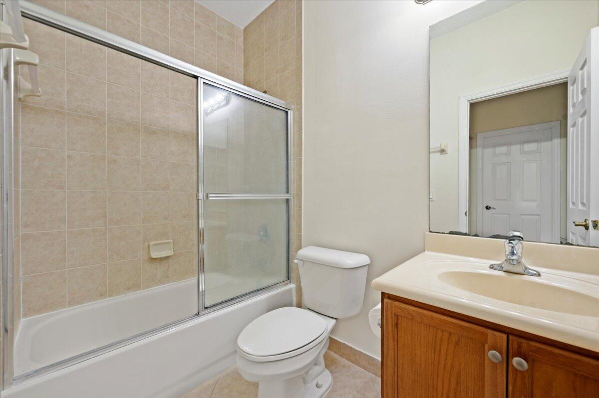 135 Seagrape Drive, Unit 202 Jupiter, FL 33458 - Photo 9 of 25 Full Bath