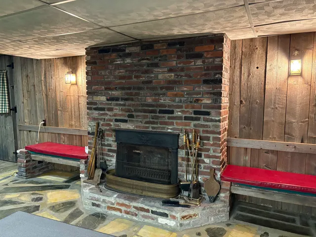 $499,000 | 822 Center Street, Lyndon, VT 05851