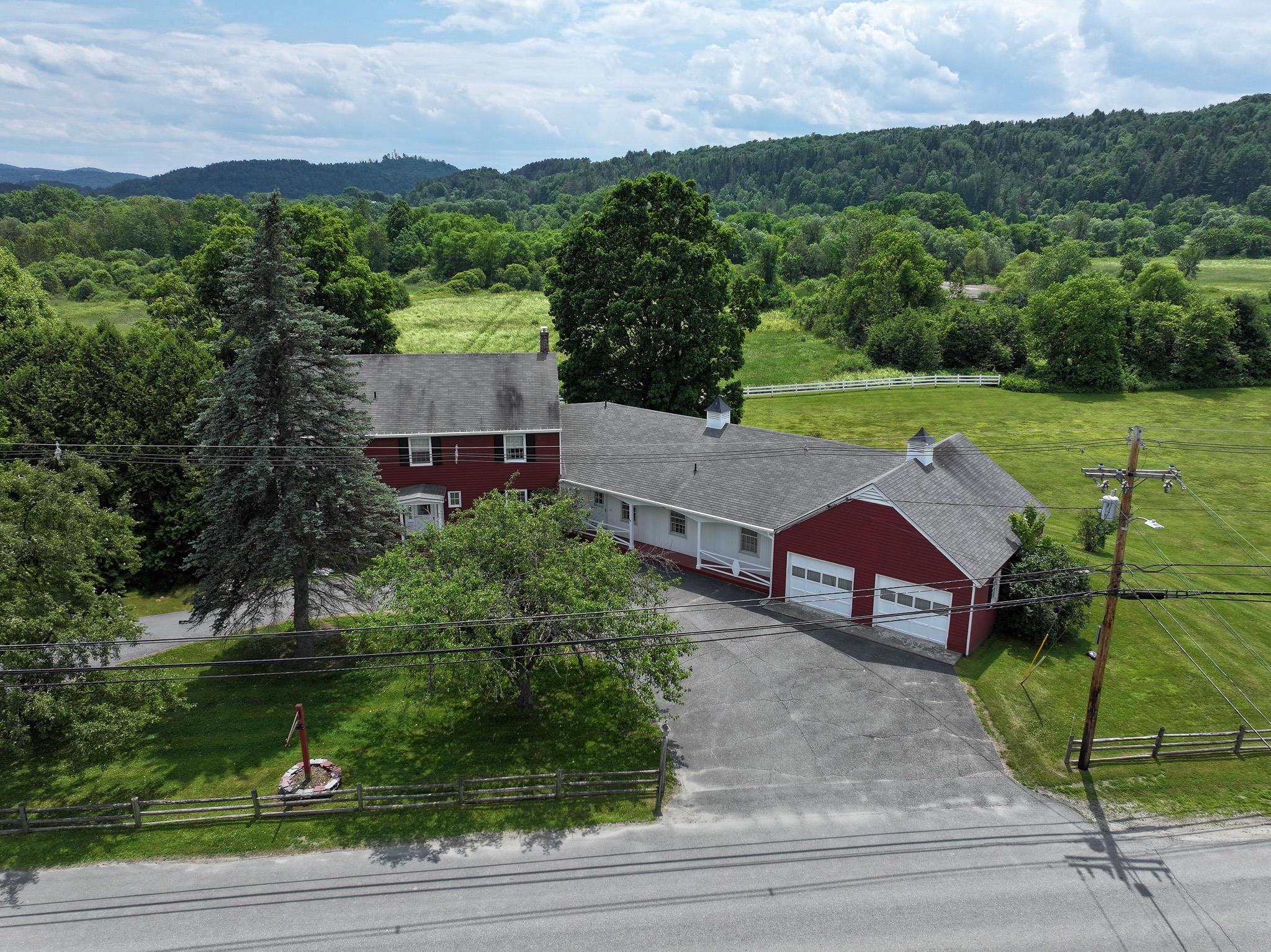 822 Center Street Lyndon, VT 05851 - Photo 2 of 42