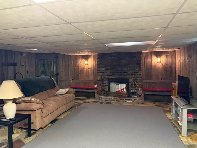 $499,000 | 822 Center Street, Lyndon, VT 05851