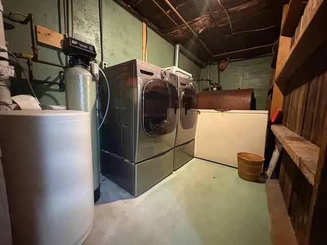 $499,000 | 822 Center Street, Lyndon, VT 05851