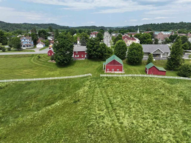 $499,000 | 822 Center Street, Lyndon, VT 05851