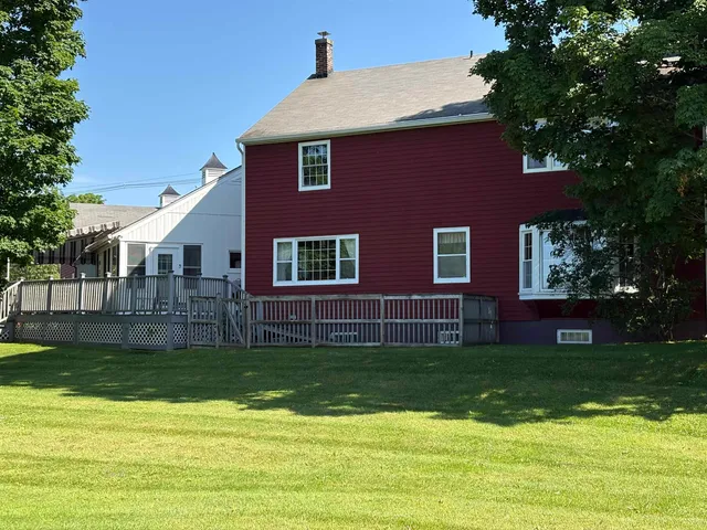 $499,000 | 822 Center Street, Lyndon, VT 05851