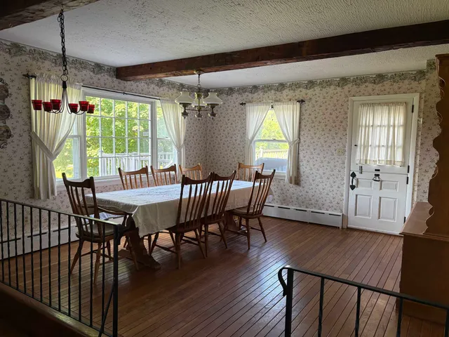 $499,000 | 822 Center Street, Lyndon, VT 05851