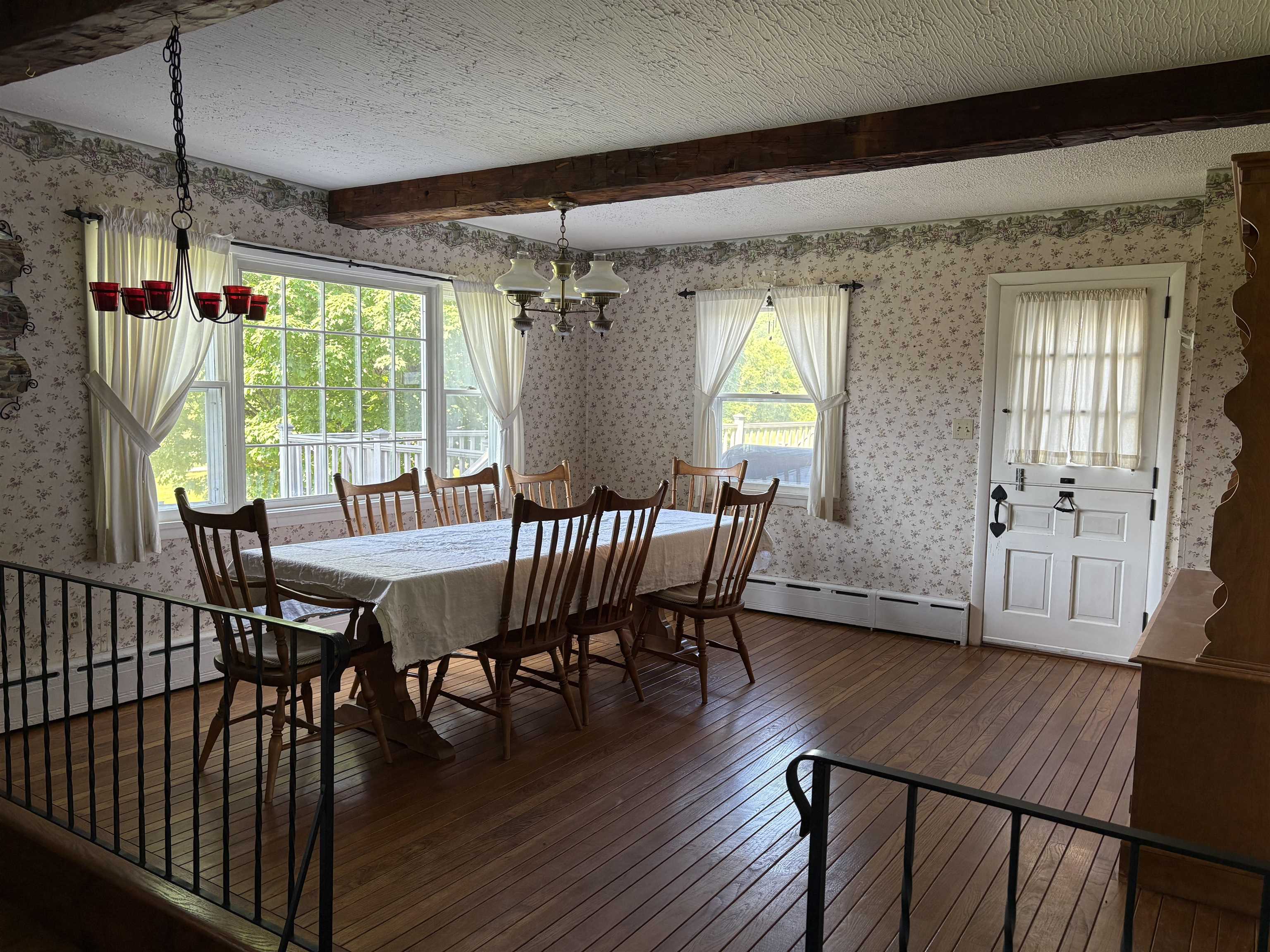 822 Center Street Lyndon, VT 05851 - Photo 5 of 42