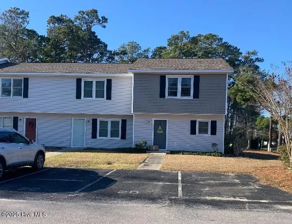 $1,500 | 2 Port W Court, Unit C, Swansboro, NC 28584